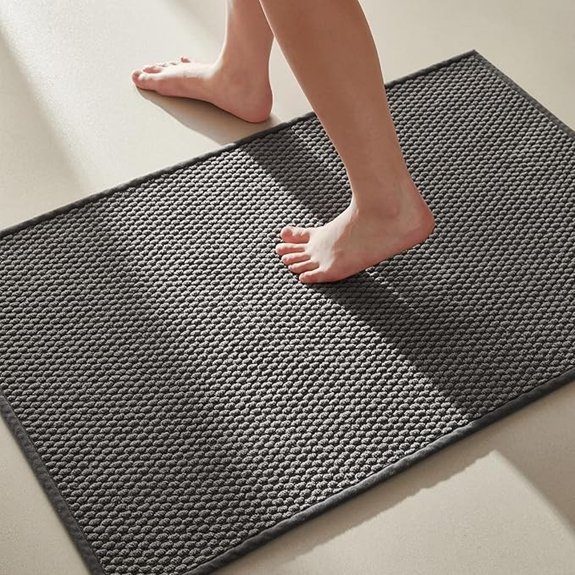 tyuu dark grey rug 16x24